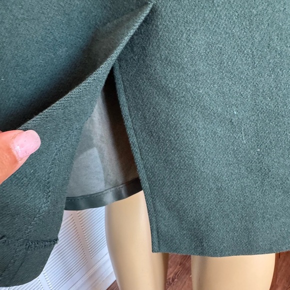 Vintage Sag Harbor Dark Green Classic Blazer and Skirt set.100% wool - Picture 5 of 10